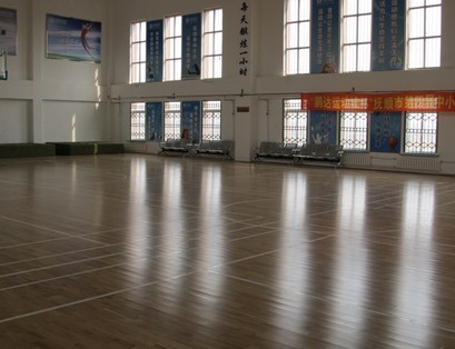 撫順市第四展(zhan)中學.jpg